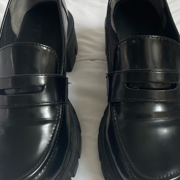 Black Loafers with 2” Heel - Picture 5 of 5